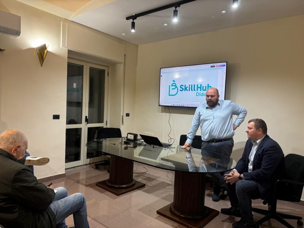 WhatsApp Image 2025-10-28 at 12.12.34 (2)